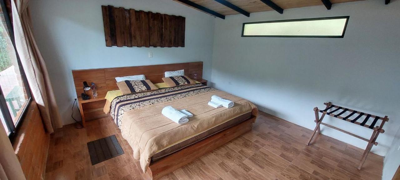 Mindo Loma Bird Lodge Esterno foto