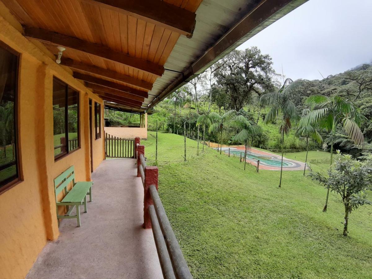 Mindo Loma Bird Lodge Esterno foto